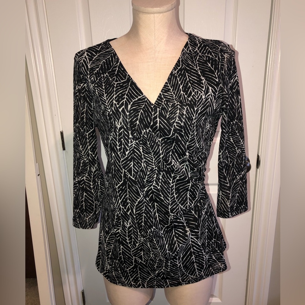 Coldwater Creek Black and White Leaf Print Women's Top size 10